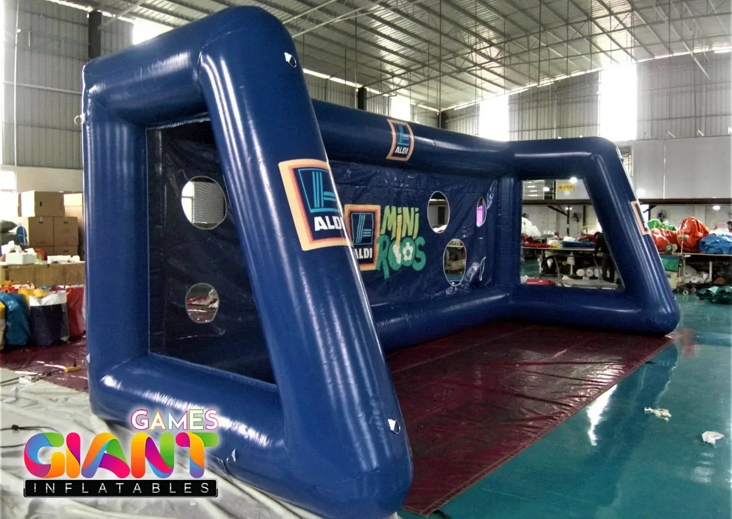 Giant_penalty-shootout-sport-inflatable